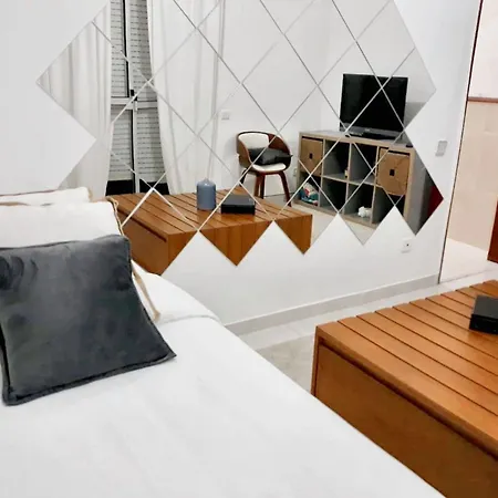 Cozy In 50 M² Sea View Appartamento Lisbona