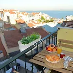 Cozy In 50 M² Sea View Lägenhet Lisboa