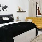 Lägenhet Cozy In 50 M² Sea View