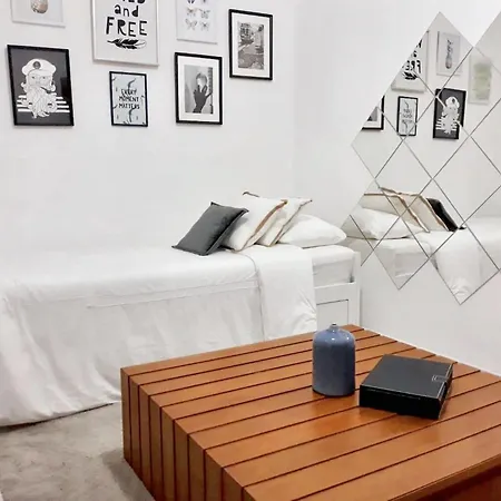 Comfortable With Balcony And Sea View In 50 M² Apartment