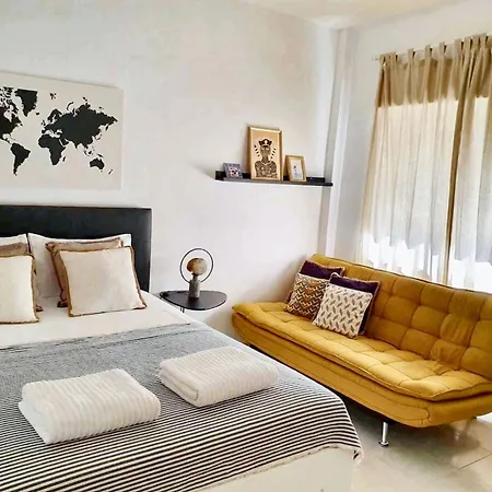Apartment Comfortable With Balcony And Sea View In 50 M² Lisbon