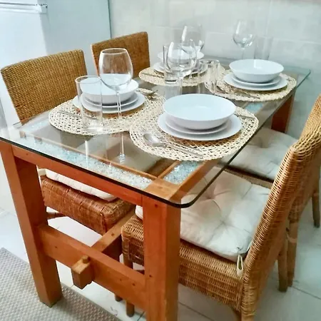 Апартаменти Cozy In 50 M² Sea View Лісабон