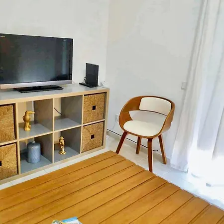 Cozy In 50 M² Sea View * Лиссабон